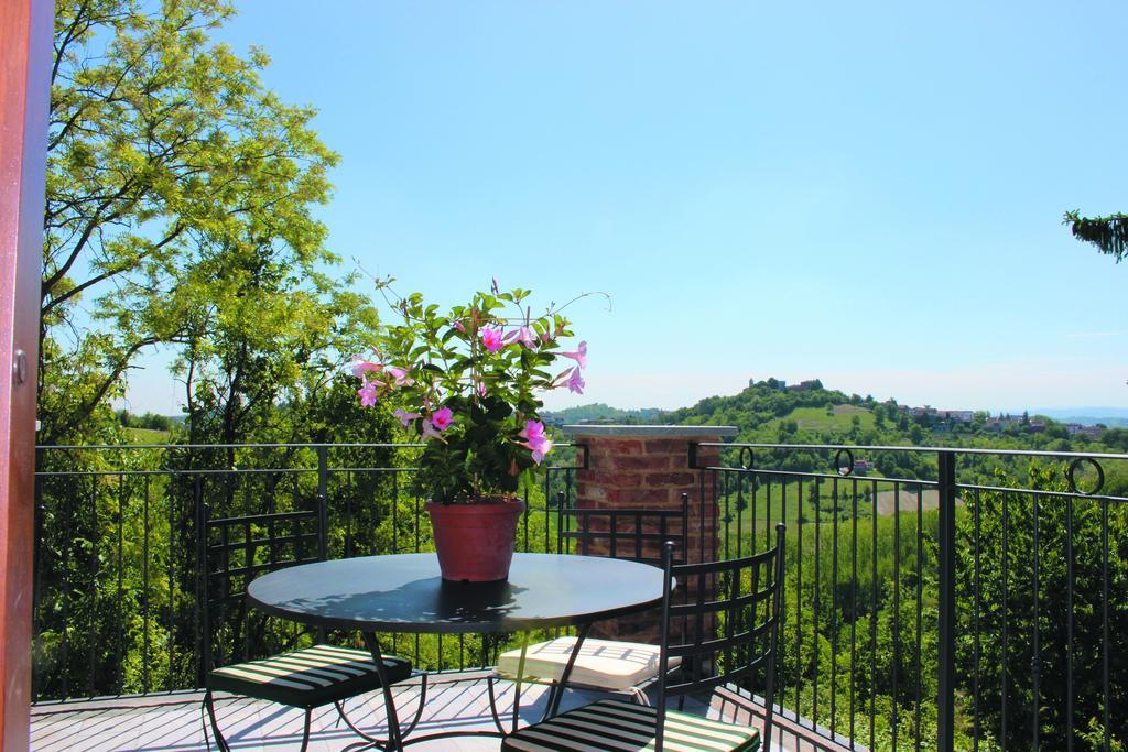 Alta Villa The Countryhouse Adults Only Boutique Bnb Vigliano d'Asti エクステリア 写真