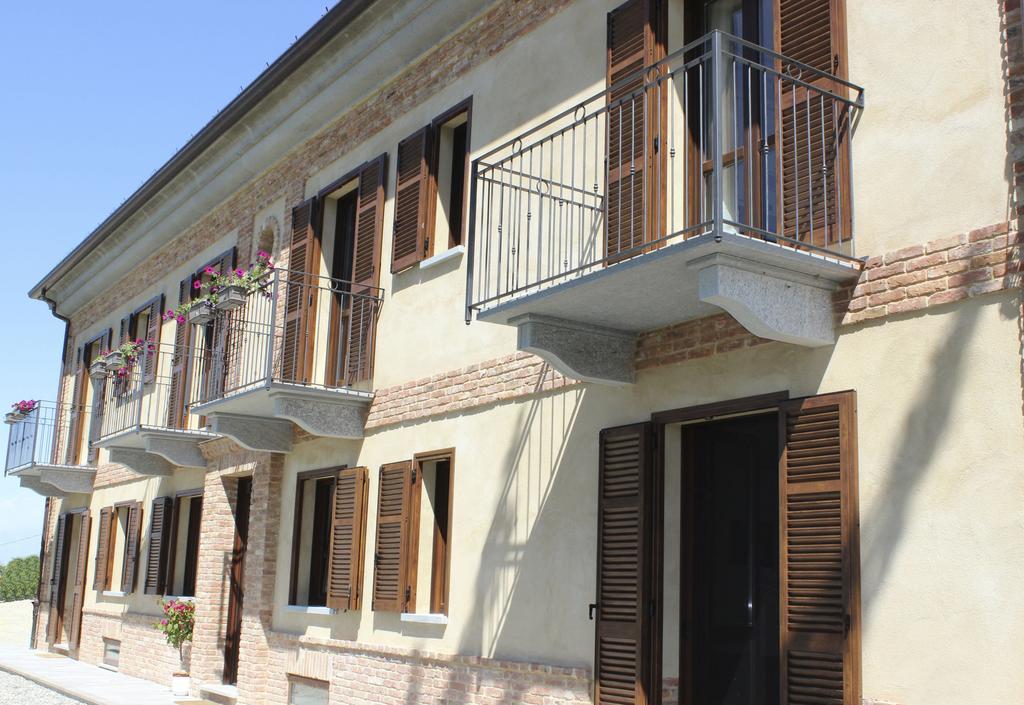 Alta Villa The Countryhouse Adults Only Boutique Bnb Vigliano d'Asti エクステリア 写真