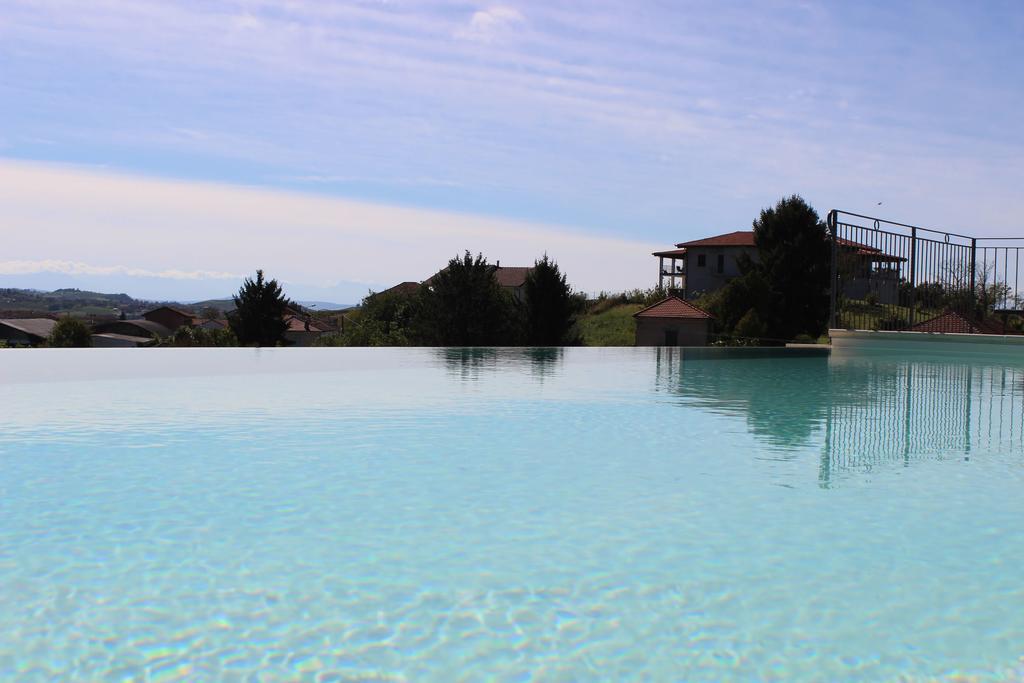 Alta Villa The Countryhouse Adults Only Boutique Bnb Vigliano d'Asti エクステリア 写真