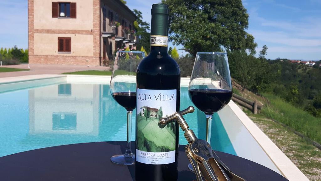 Alta Villa The Countryhouse Adults Only Boutique Bnb Vigliano d'Asti エクステリア 写真