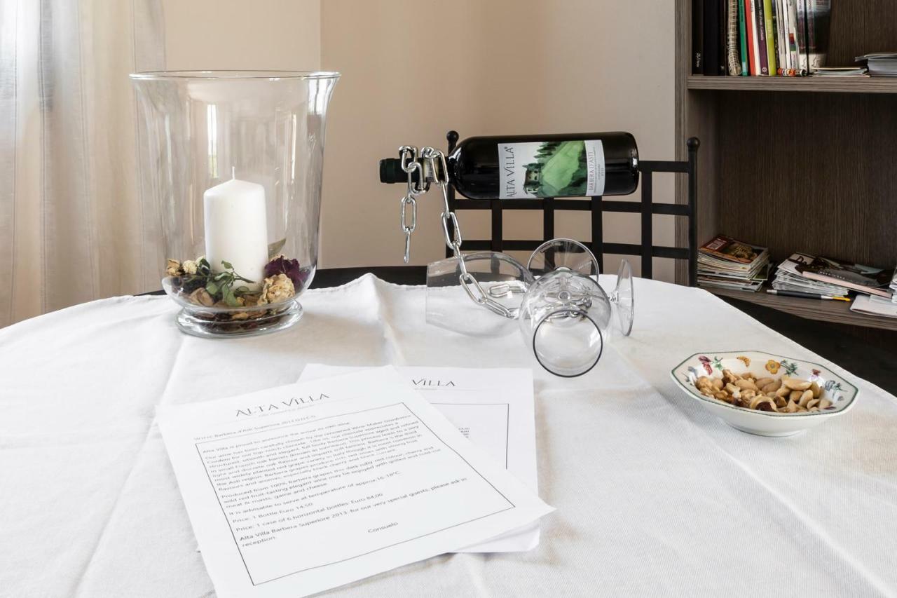 Alta Villa The Countryhouse Adults Only Boutique Bnb Vigliano d'Asti エクステリア 写真