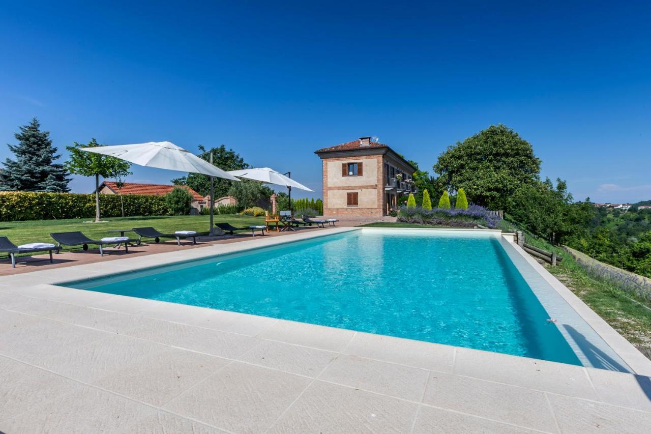 Alta Villa The Countryhouse Adults Only Boutique Bnb Vigliano d'Asti エクステリア 写真